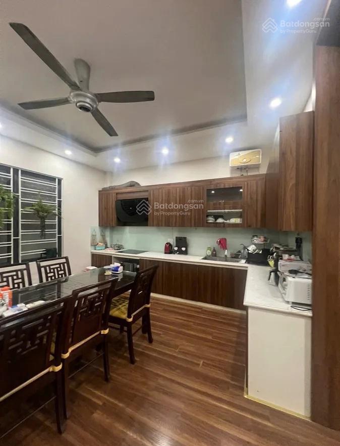 Bán nhà thái hà  đống đa 60m 6 tầng lô góc ô tô tránh vỉa hè giá 30 tỷ