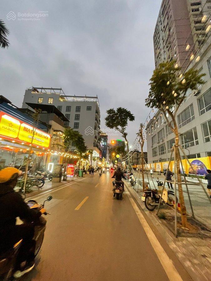Bán nhà mặt phố nguyễn văn tuyết  lõi đống đa 40m  5 tầng vỉa hè 1 mặt phố, 1 mặt ngõ giá 21 tỷ