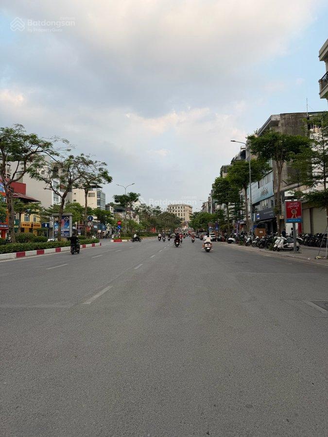 Mặt phố xã đàn  đống đa, vỉa hè ô tô 4 làn  lô góc 50m2  4 tầng giá chỉ 28 tỷ