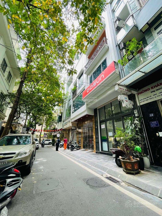 Tòa nhà ngụy như kon tum  lõi thanh xuân 9 tầng thang máy, vỉa hè ô tô tránh giá chỉ 41 tỷ