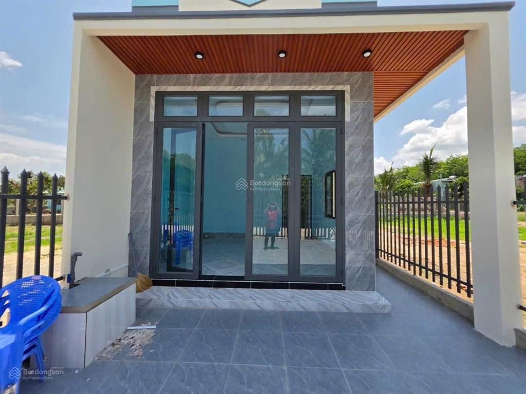 Bán nhà riêng gần kcn thành thành công trảng bàng, 980 triệu, 97.4m², 2pn, sổ sẵn