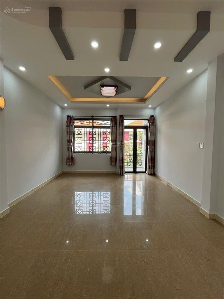 Hiếm bán nhà đẹp bình phú 1, đs 23  4,5x22m 4 tầng vào ở ngay