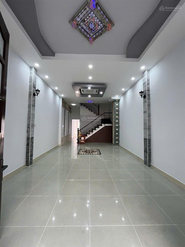 Hiếm bán nhà đẹp bình phú 1, đs 23  4,5x22m 4 tầng vào ở ngay