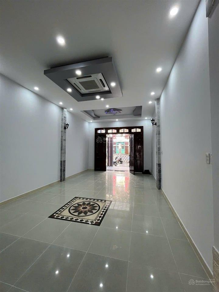 Hiếm bán nhà đẹp bình phú 1, đs 23  4,5x22m 4 tầng vào ở ngay