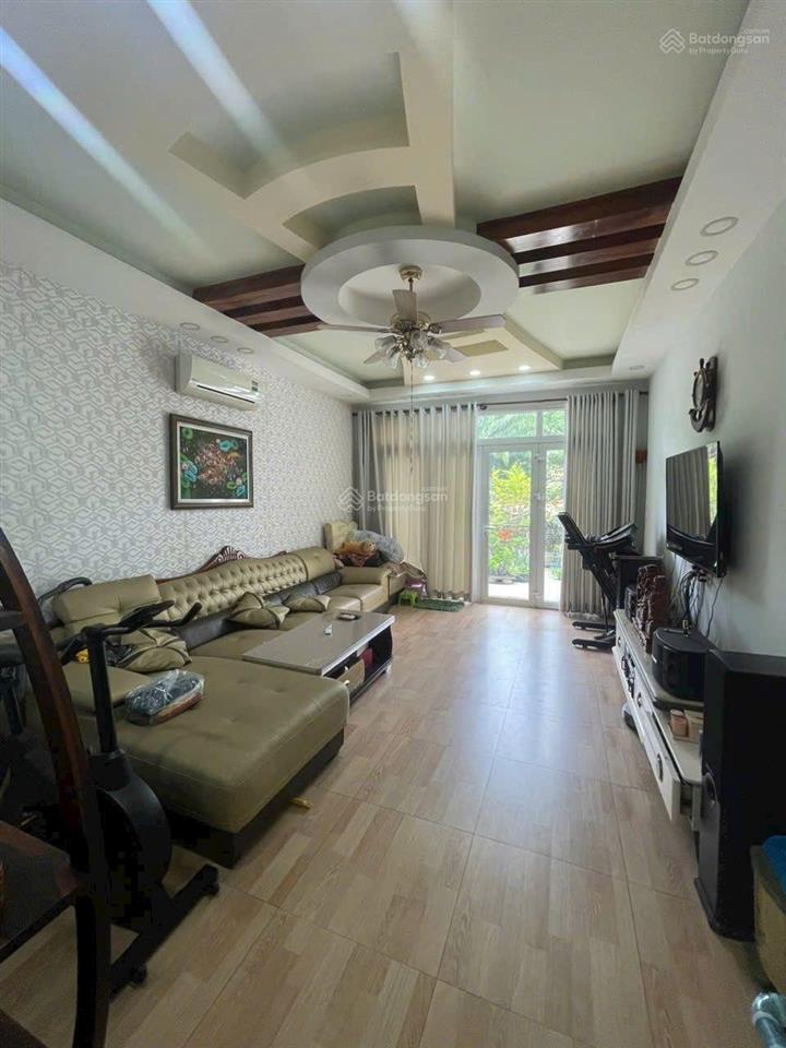 Bán cặp nhà đôi khu tên lửa 8 x 20m 4 tầng  giáp đường số 19, coopmart chỉ 200m  có bán lẻ 1 căn
