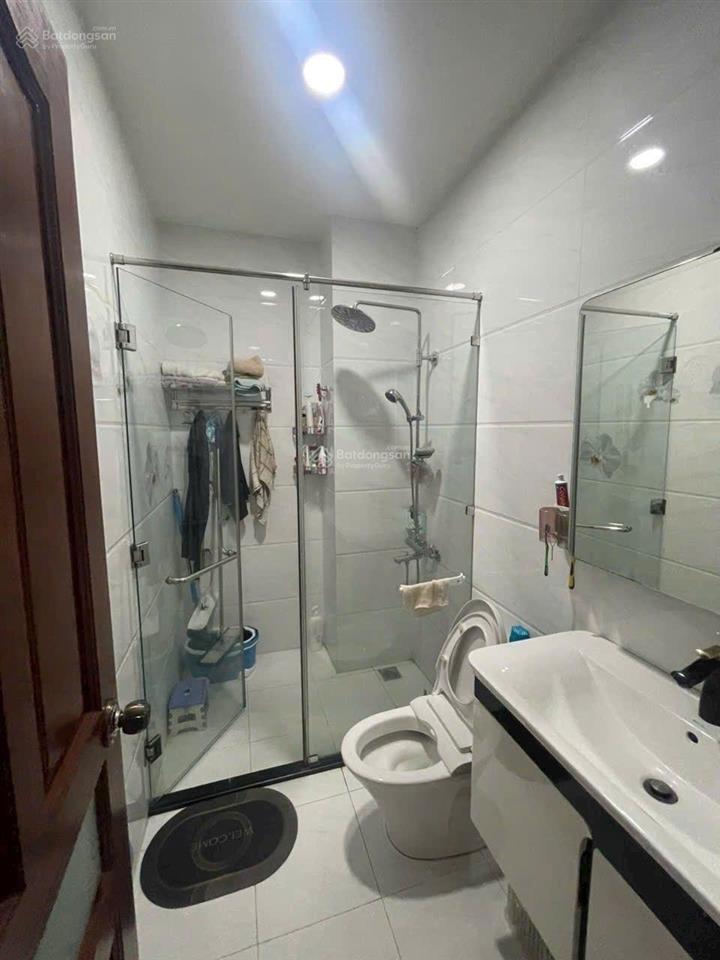 Bán cặp nhà đôi khu tên lửa 8 x 20m 4 tầng  giáp đường số 19, coopmart chỉ 200m  có bán lẻ 1 căn