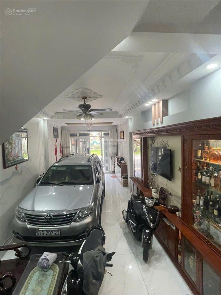 Bán cặp nhà đôi khu tên lửa 8 x 20m 4 tầng  giáp đường số 19, coopmart chỉ 200m  có bán lẻ 1 căn