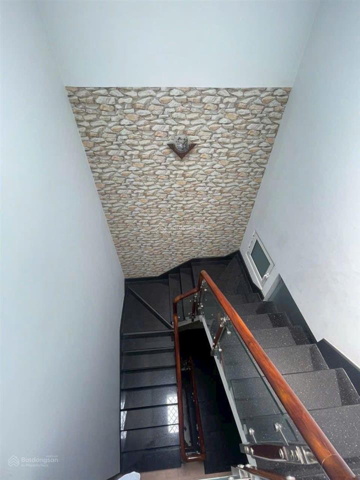 Bán cặp nhà đôi khu tên lửa 8 x 20m 4 tầng  giáp đường số 19, coopmart chỉ 200m  có bán lẻ 1 căn