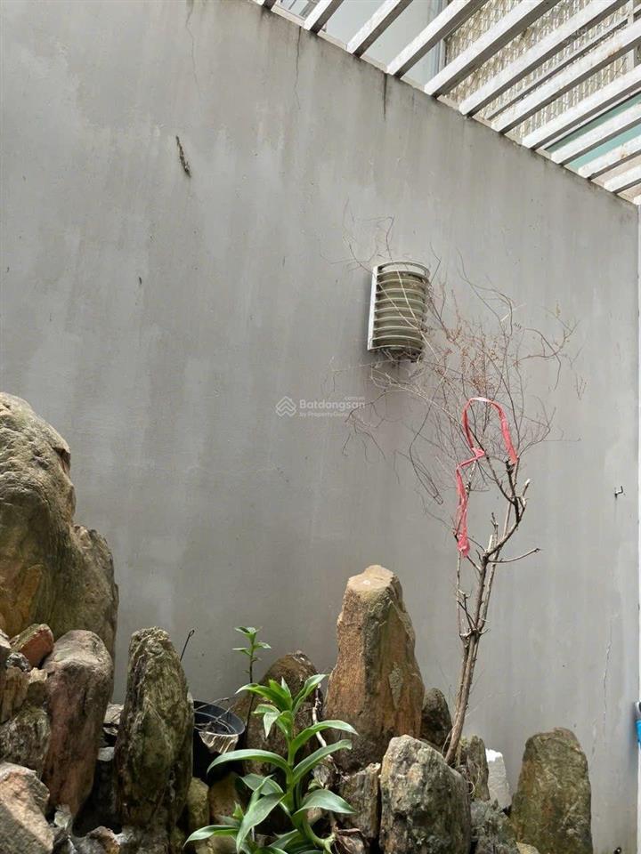 Nhà đẹp mt đường 14m tên lửa  5x20m, 4 tầng giá tốt  chỉ 12 tỷ