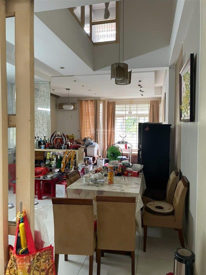 Nhà đẹp mt đường 14m tên lửa  5x20m, 4 tầng giá tốt  chỉ 12 tỷ