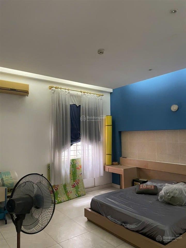 Nhà đẹp mt đường 14m tên lửa  5x20m, 4 tầng giá tốt  chỉ 12 tỷ