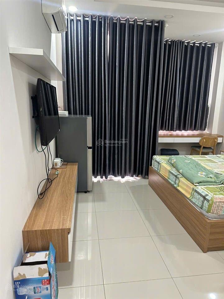 Tòa nhà mtkd song hành  4x19m 6 tầng 10pn thang máy có nội thất