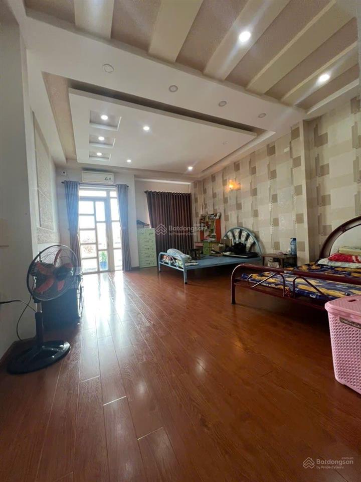 Bán nhà đẹp mtnb đường 14m khu ao sen 5 x 20m, 4 tầng gần aeon mall chỉ 100m