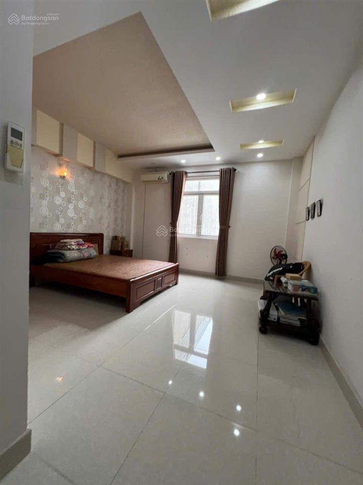 Bán nhà đẹp mtnb đường 14m khu ao sen 5 x 20m, 4 tầng gần aeon mall chỉ 100m