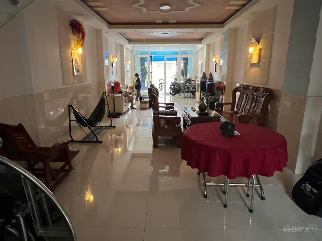 Bán nhà đẹp mtnb đường 14m khu ao sen 5 x 20m, 4 tầng gần aeon mall chỉ 100m