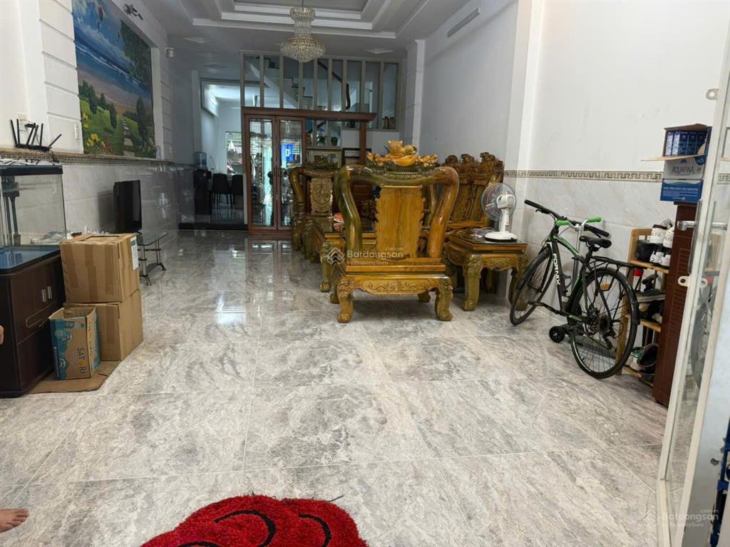 Bán nhà đẹp mtnb tên lửa  4,5x24m 4 tầng tặng full nội thất