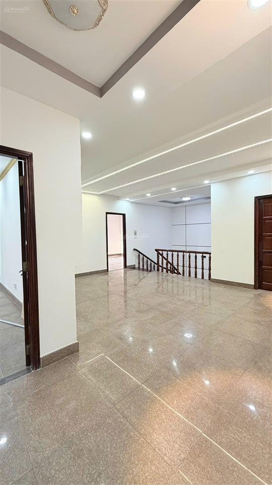 Bán nhanh căn đôi kế bên aeon  12x20m trệt 1 lầu vào ở ngay