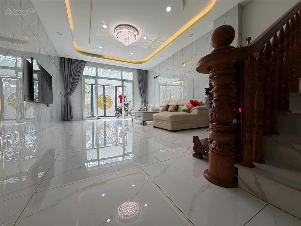 Nhà đẹp xây mới 100% mt đường 14m khu ao sen 5 x 20m 4 tầng  cách aeon mall 200m