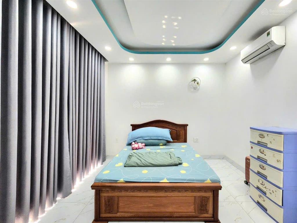 Nhà đẹp xây mới 100% mt đường 14m khu ao sen 5 x 20m 4 tầng  cách aeon mall 200m