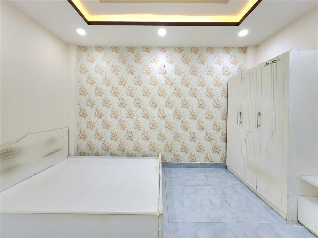 Nhà đẹp hẻm xe hơi tỉnh lộ 10  5,12 x 15m 4 tầng 6pn ngay tên lửa  giáp q6