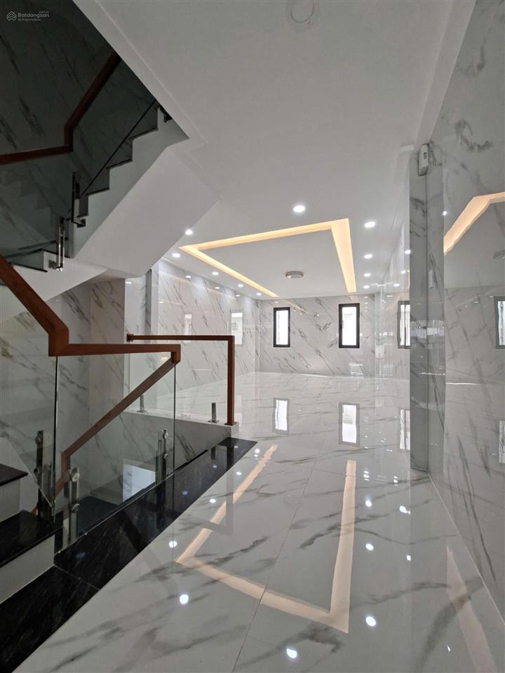 Nhà mới 100% full nội thất  mtkd đường lớn 30m  4x20m, 5 tầng 5pn thang máy
