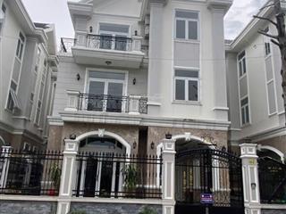 Ngay công viên! biệt thự sân vườn vip 10x20m 1 hầm 3 tầng  gara ô tô  cách aeon 150m2