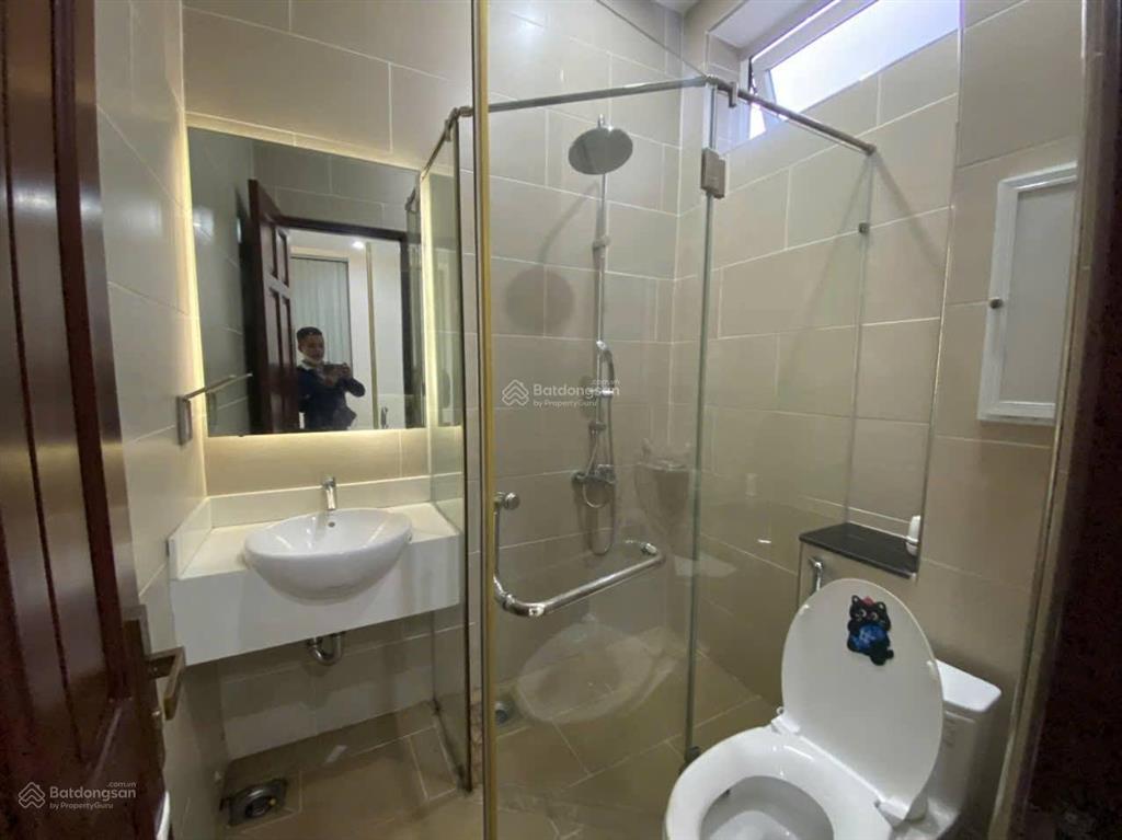 Ngay công viên! biệt thự sân vườn vip 10x20m 1 hầm 3 tầng  gara ô tô  cách aeon 150m2