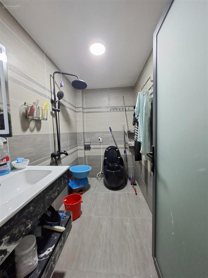 Bán nhanh nhà đẹp mtkd tên lửa vỉa hè 4m  4x15m 3 tầng vào ở ngay