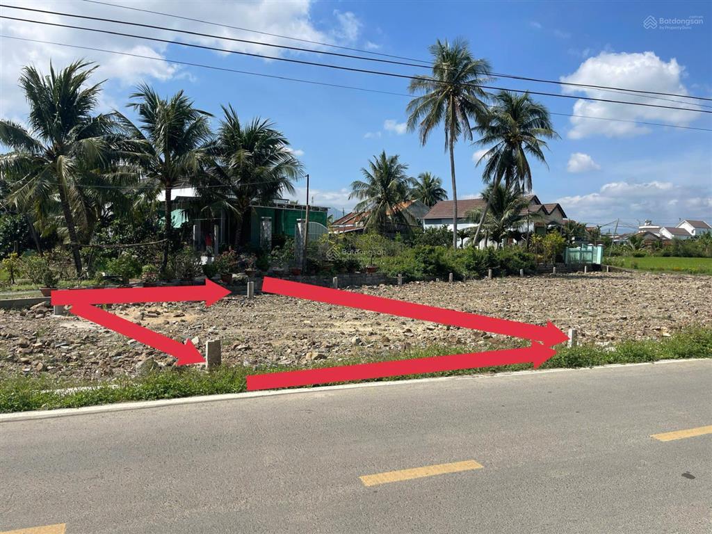 Lvcc kẹt bán lô đất 2 mặt tiền đường nhựa trung tâm phường ninh hòa kề quảng trường 2/4, ngang 7,5m