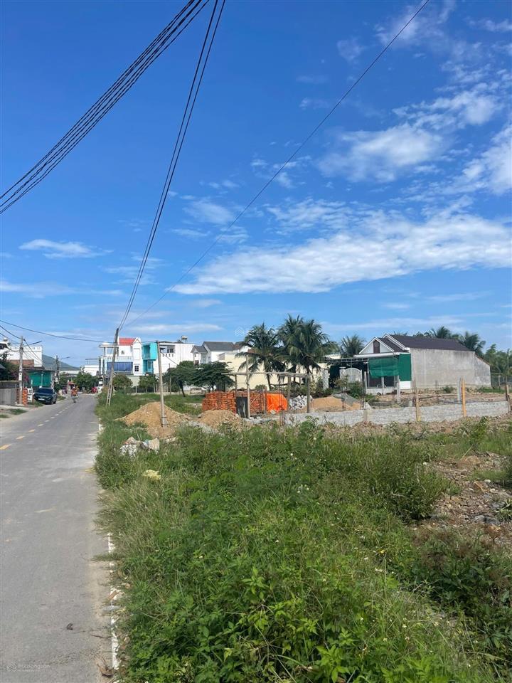 Cc bán lỗ đất đường ông tổng  phường ninh hòa 2mt đường nhựa kề quảng trường 2/4  0896 681 ***