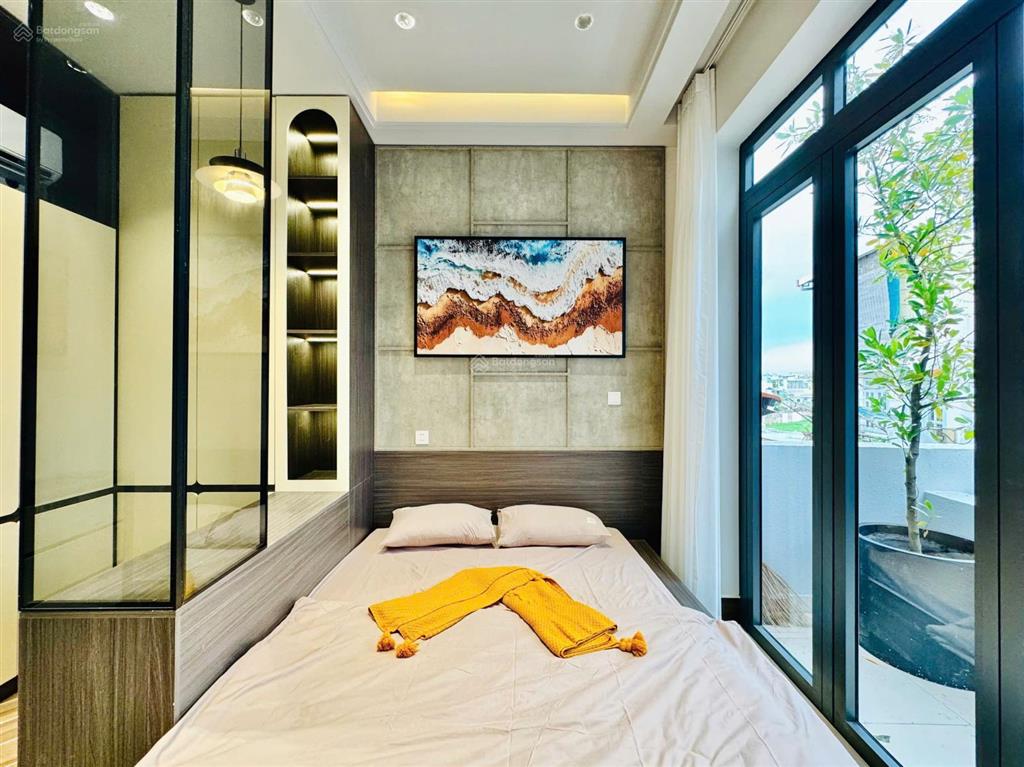 Nhà mới đẹp 50m2 3 tầng sát mặt tiền quang trung