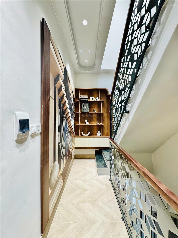 Nhà mới đẹp 50m2 3 tầng sát mặt tiền quang trung
