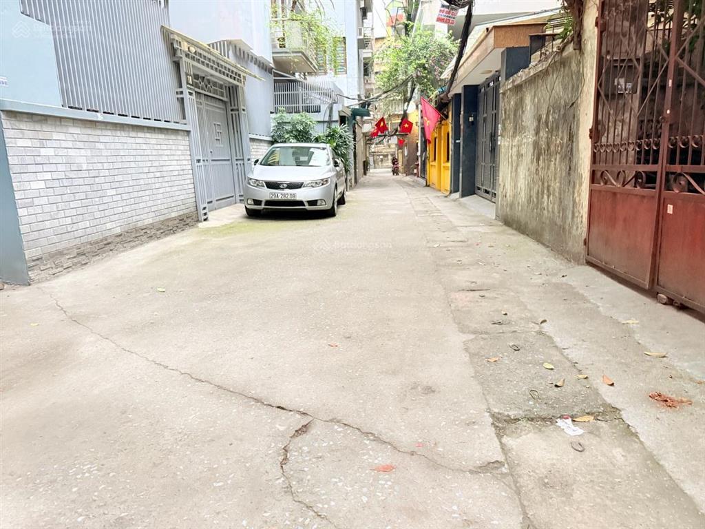 Bán đất tặng nhà 3 tầng ngõ 19 liễu giai, 120m2 x mt 6.5m, vị trí đẹp ô tô tránh, nở hậu, chỉ 4x tỷ