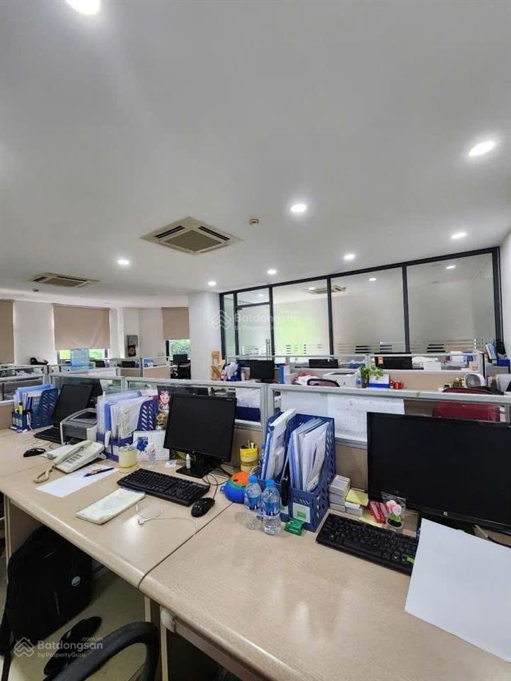 (hàng độc quyền) building mặt phố cầu giấy lô góc 2 mặt tiền  8 tầng thang máy có hầm  giá đầu tư