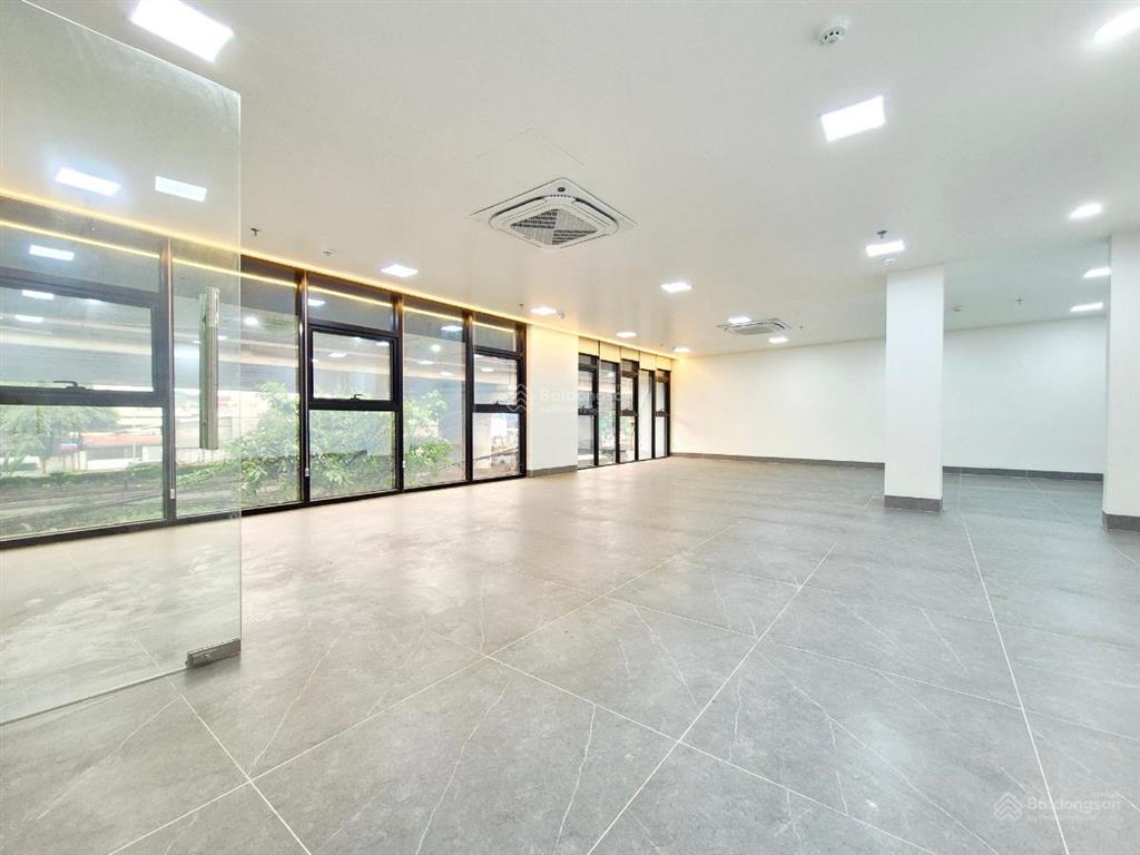 (mặt tiền 16m) siêu phẩm toà building mặt phố 9 tầng có hầm  view triệu đô  thu nhập 5000 usd/năm