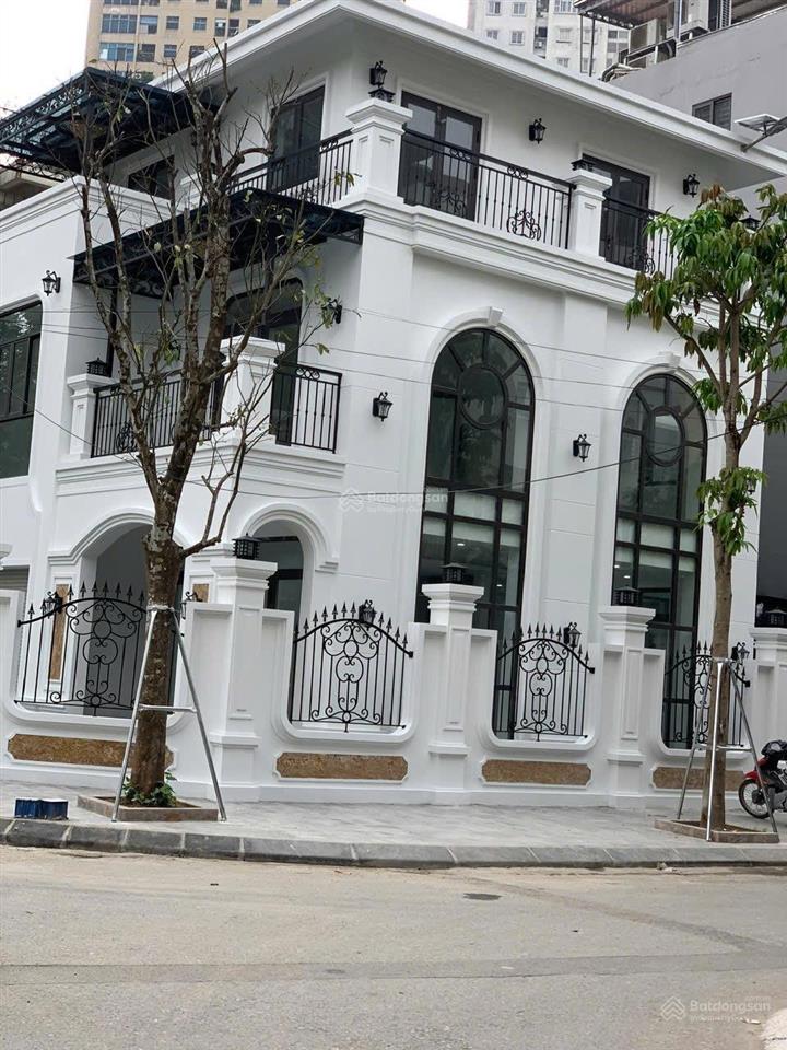 Chính chủ cần bán gấp căn biệt thự lô góc mặt tiền 22m, diện tích 182m2, pháp lý đẹp, chỉ 49,6 tỷ