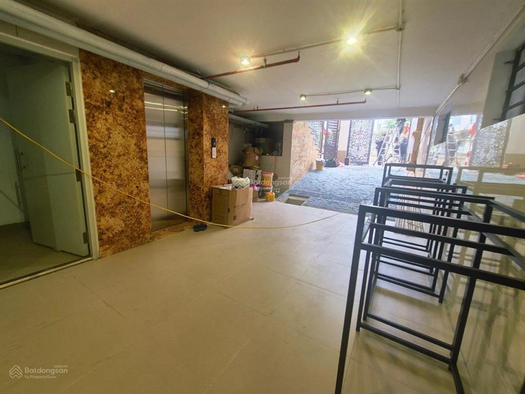 (giảm 3 tỷ) bán gấp toà văn phòng ở ngã tư sở, view hồ, kinh doanh, thang máy, 62m2 x 8t, chỉ 24 tỷ