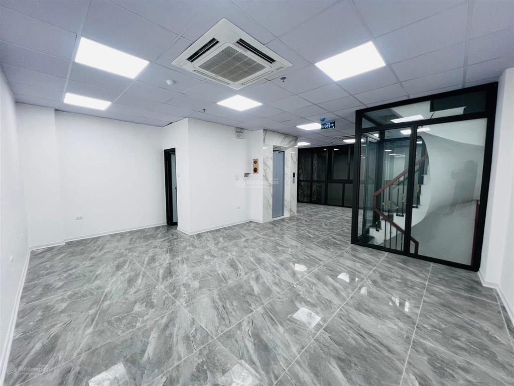 (giảm 2 tỷ) bán gấp toà nhà tại xã đàn, kinh doanh, thang máy, ô tô vào, 80m2 x 9t x mt 6.5m, 3x tỷ