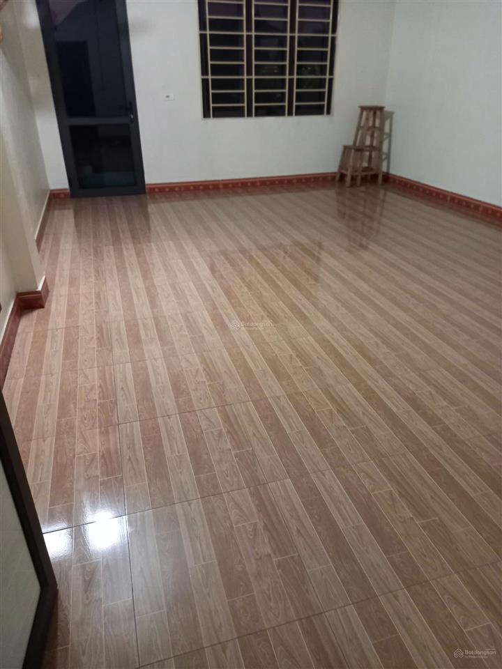 Cho thuê nhà 62m2 x 3 tầng, mặt đường trường chinh gần bến xe mới, vừa ở vừa kinh doanh, 6 triệu/th