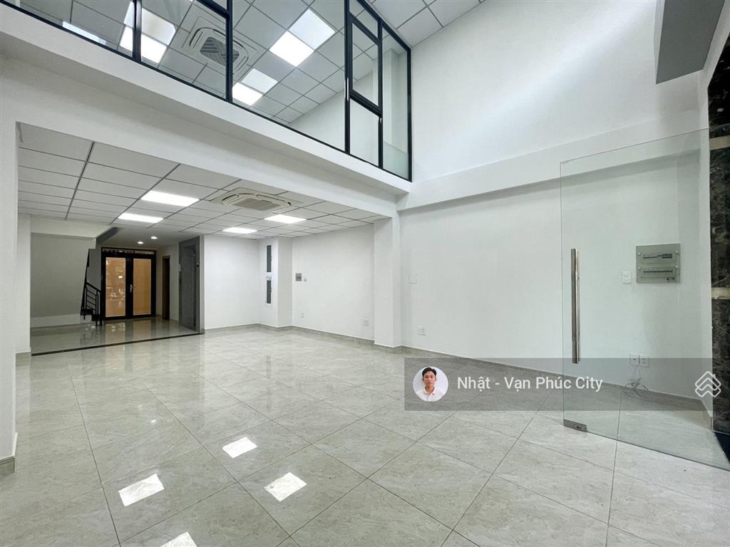 Trục chính nguyễn thị nhung 5x20m 6 tầng hoàn thiện cao cấp, thang máy, máy lạnh giá 50 triệu