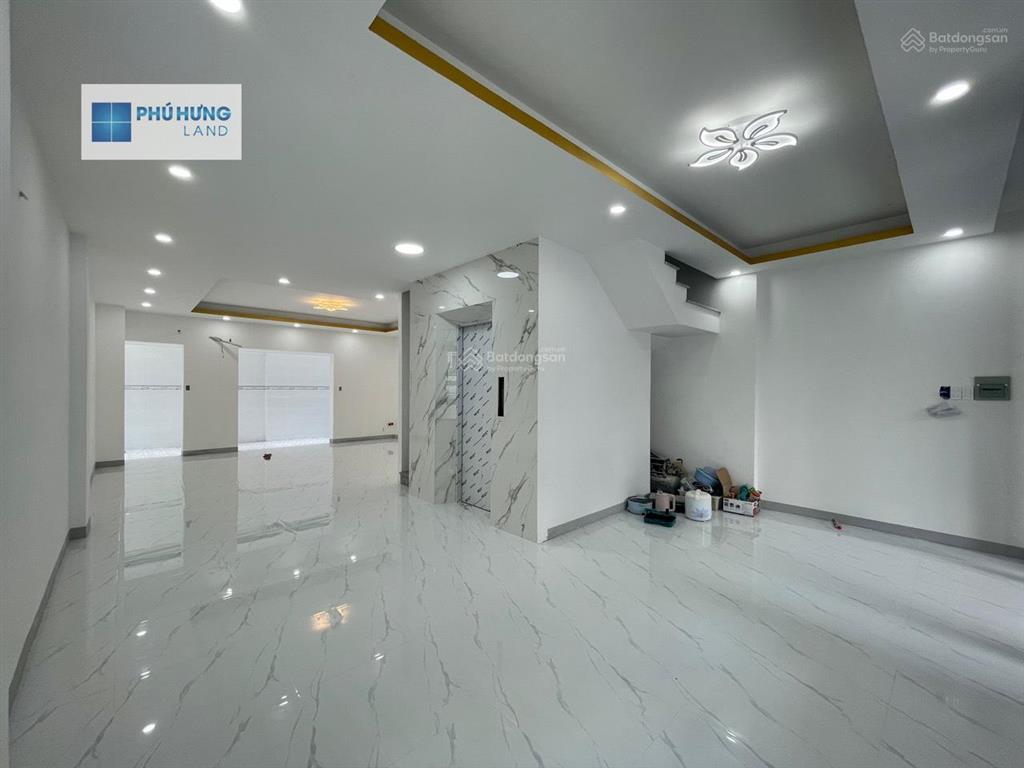 Tầng trệt 6x15 view công viên, đường lớn 25m giá tốt chỉ 13.5 triệu