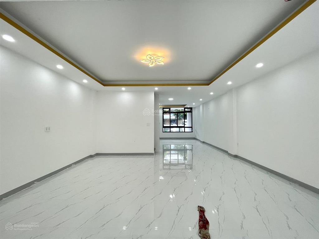 Tầng trệt 6x15 view công viên, đường lớn 25m giá tốt chỉ 13.5 triệu