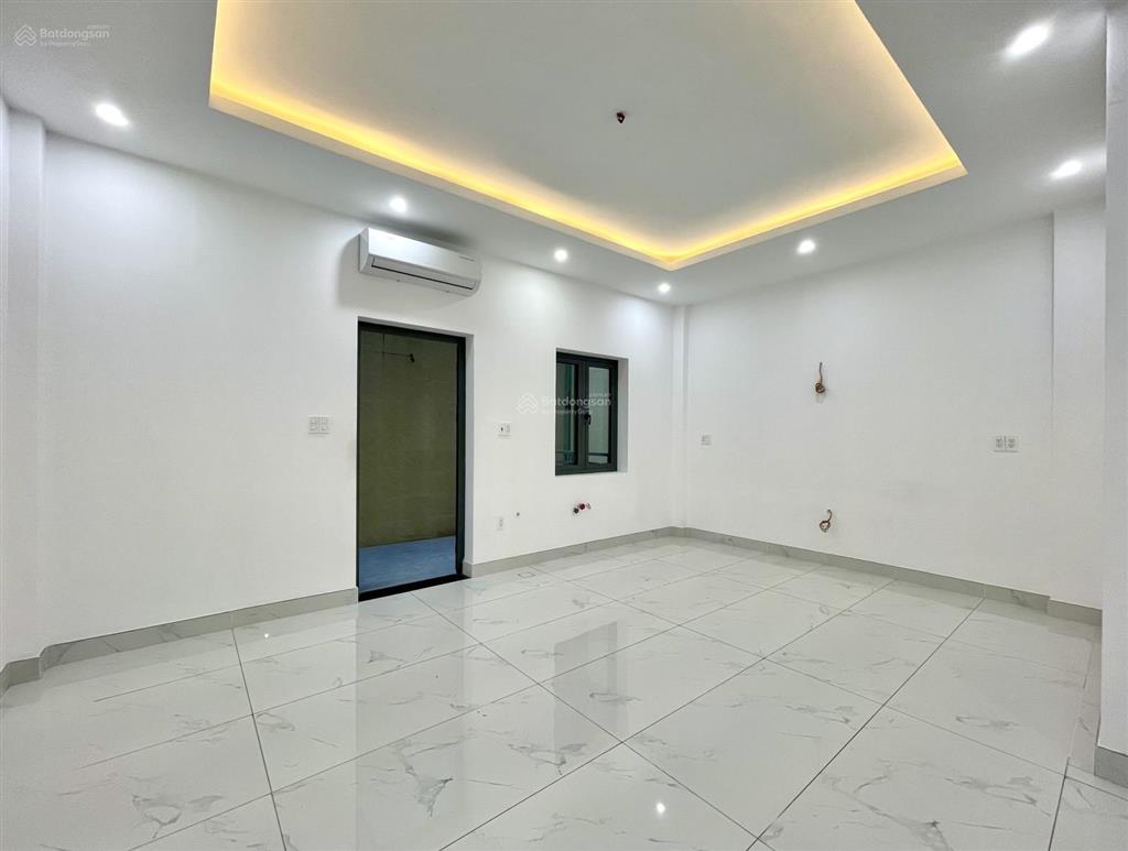 Tầng trệt 6x20 view công viên, đường lớn 25m giá tốt chỉ 15 triệu/th