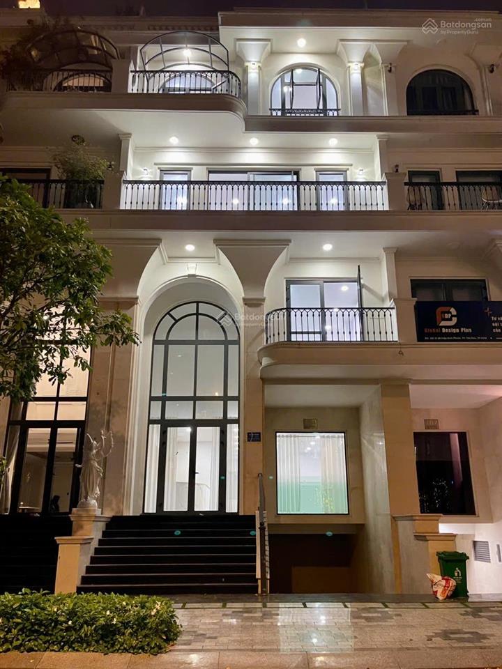 Văn phòng 40m2, có thang máy, lối đi riêng, hầm để xe, giờ giấc thoải mái, giá chỉ 8 triệu