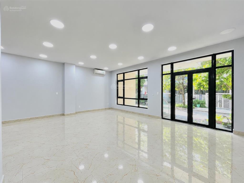 Cho thuê trệt + lầu 7x17m đường 02, có thang máy, lối đi riêng, hầm để xe, giờ giấc thoải mái