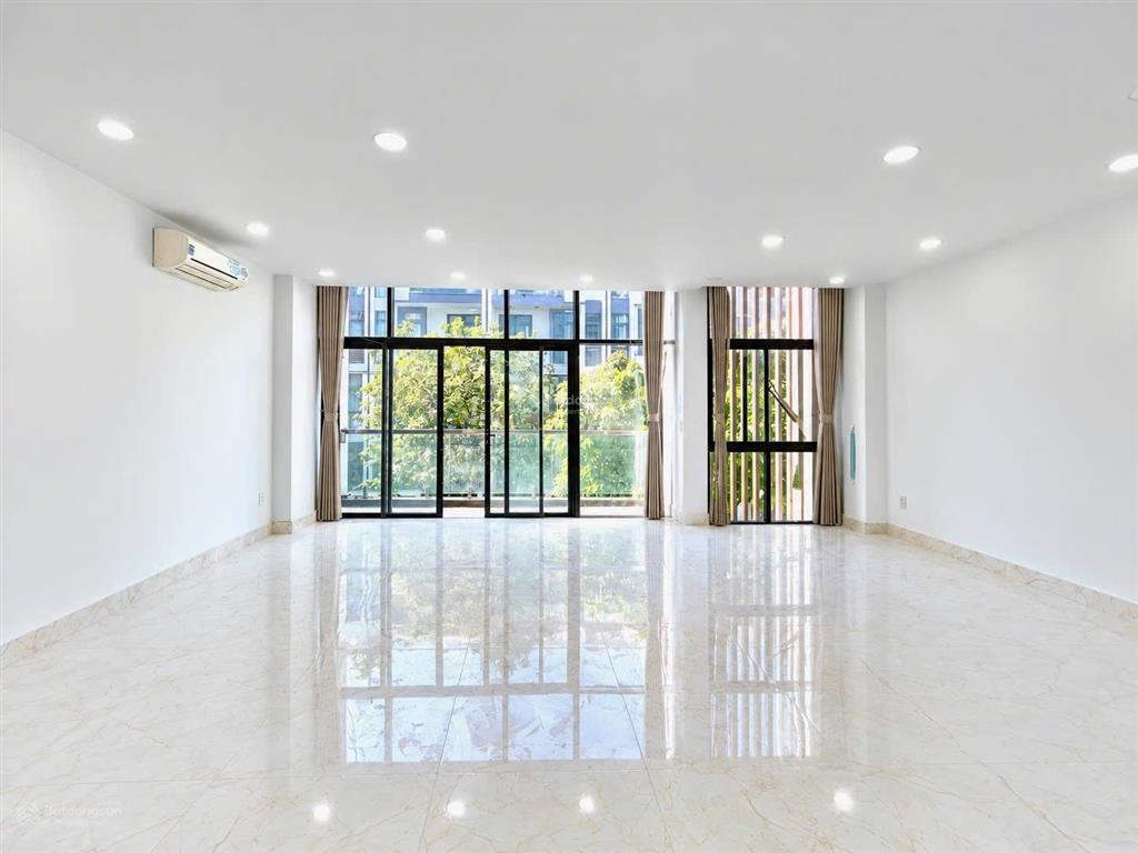 Cho thuê trệt + lầu 7x17m đường 02, có thang máy, lối đi riêng, hầm để xe, giờ giấc thoải mái