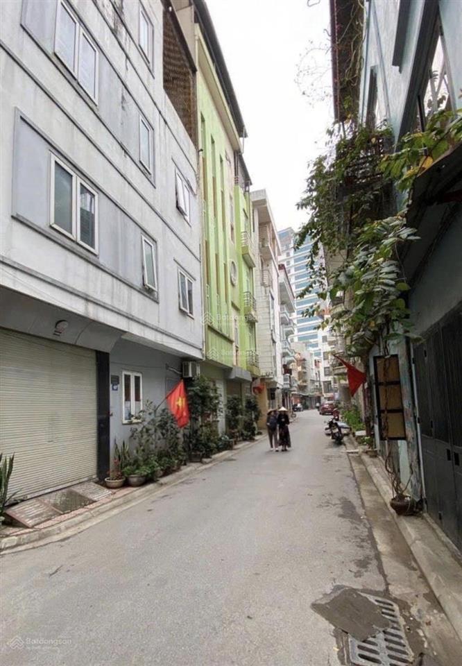 Bán nhà riêng, diện tích 34m, mặt tiền 4m, vuông vắn tại ngõ 548 nguyễn văn cừ, bồ đề, hn