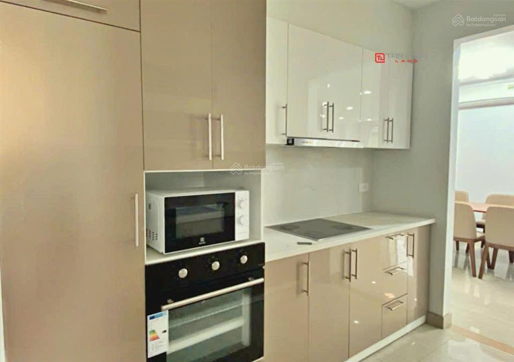 Cho thuê căn hộ cao cấp tòa l4 154m full nội thất chỉ việc xách vali vào ở