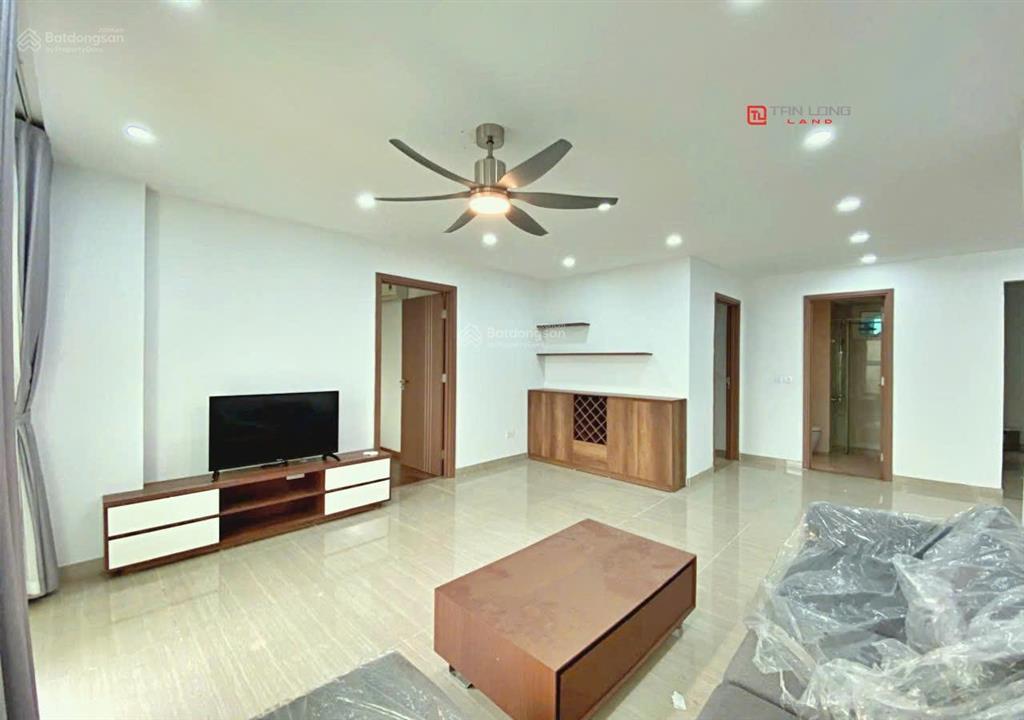 Cho thuê căn hộ cao cấp tòa l4 154m full nội thất chỉ việc xách vali vào ở