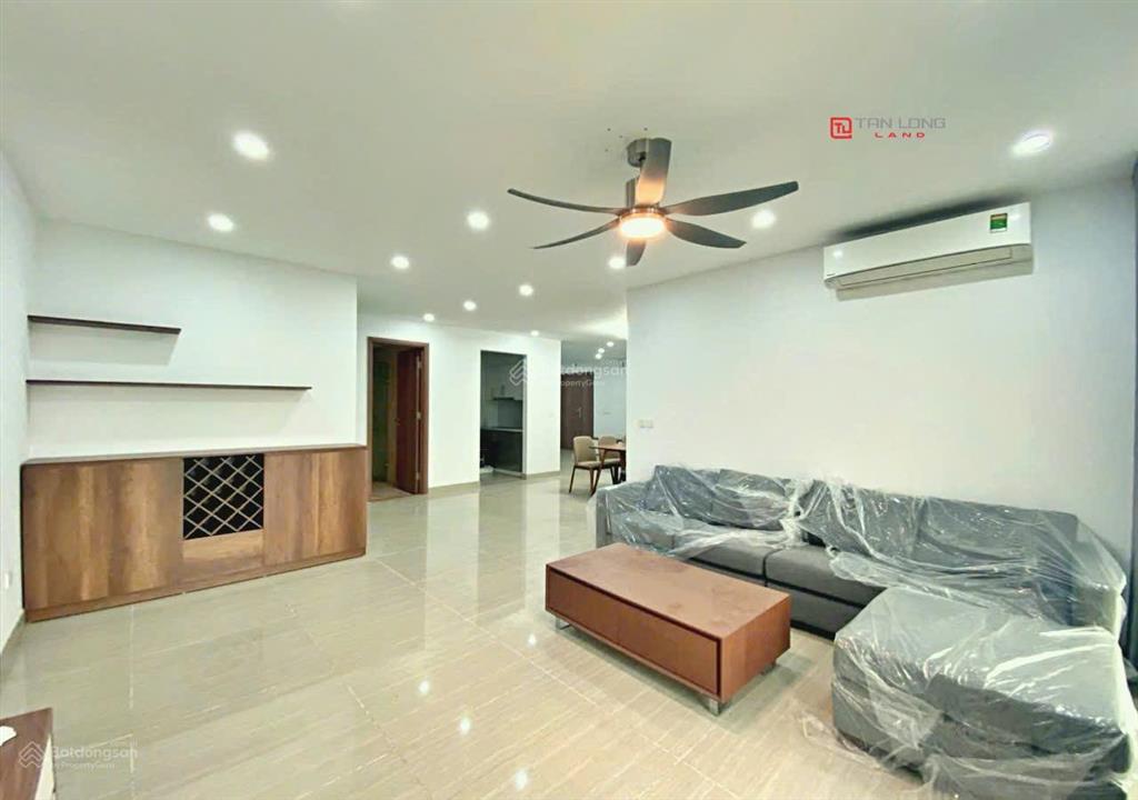 Cho thuê căn hộ cao cấp tòa l4 154m full nội thất chỉ việc xách vali vào ở